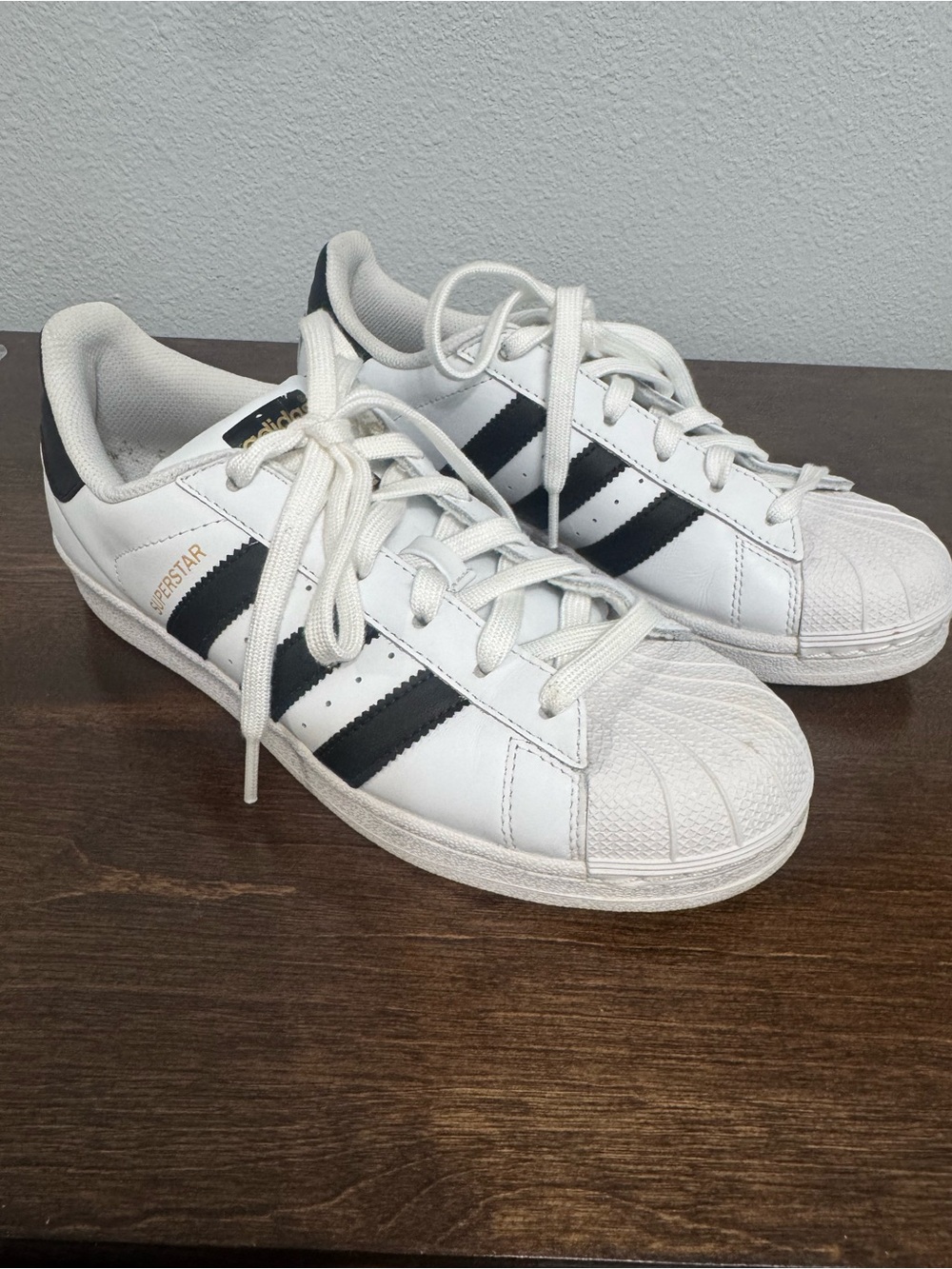Adidas Superstar Classic White Black Sneakers C77153 Women’s Size 7.5